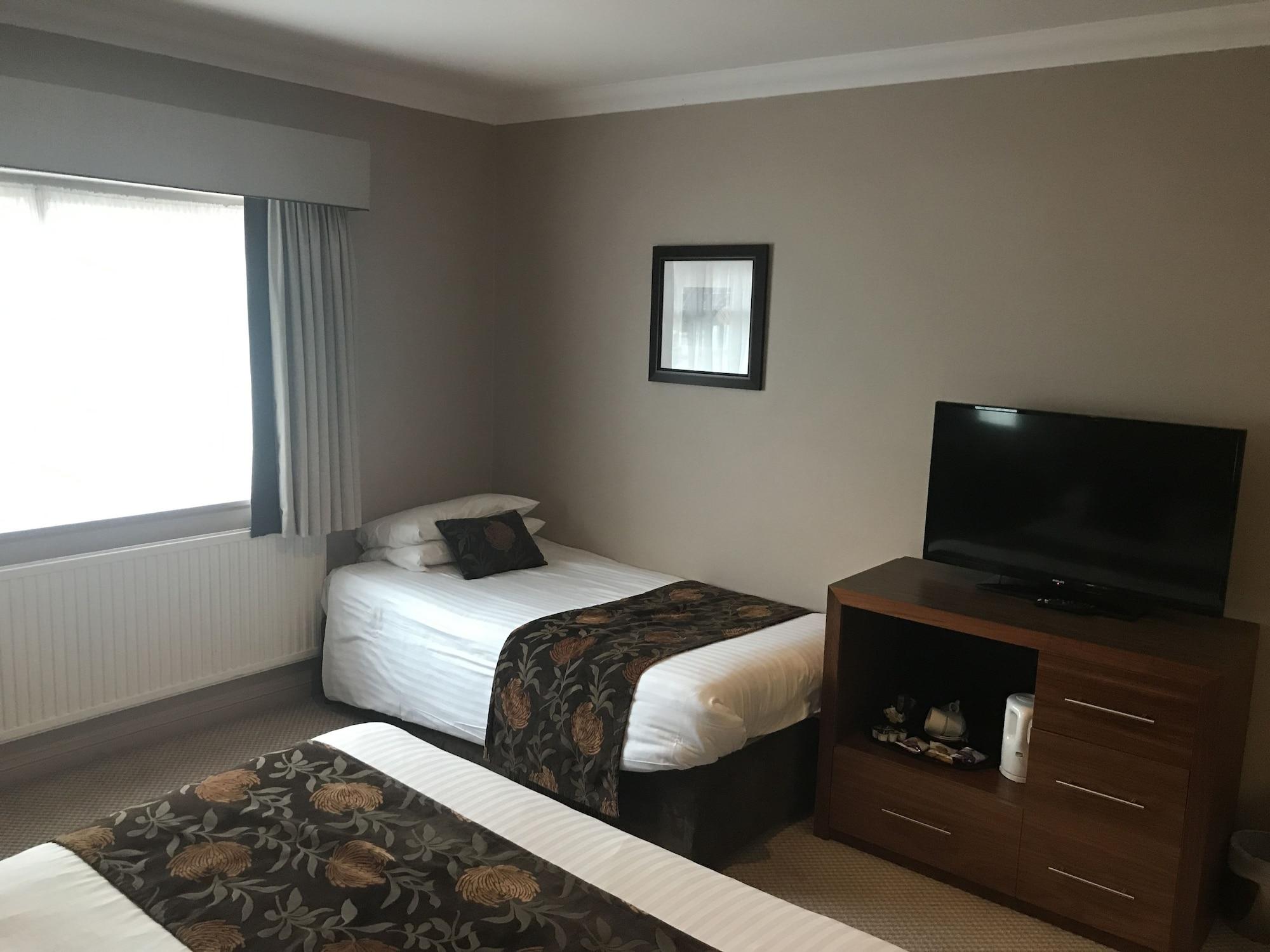 Best Western Rockingham Forest Hotel Corby Exteriör bild