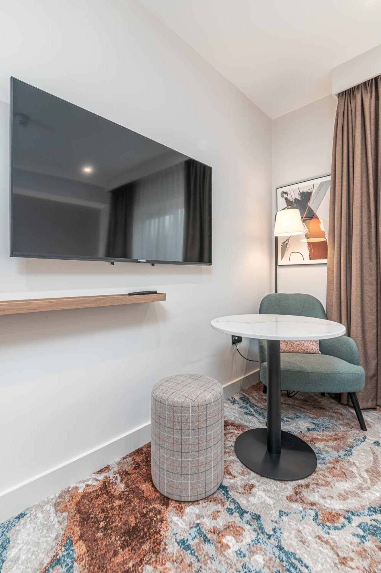 Best Western Rockingham Forest Hotel Corby Exteriör bild